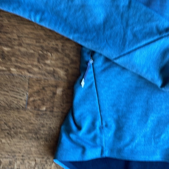 On Running Hoodie Women’s Size Small - Picture 4 of 6